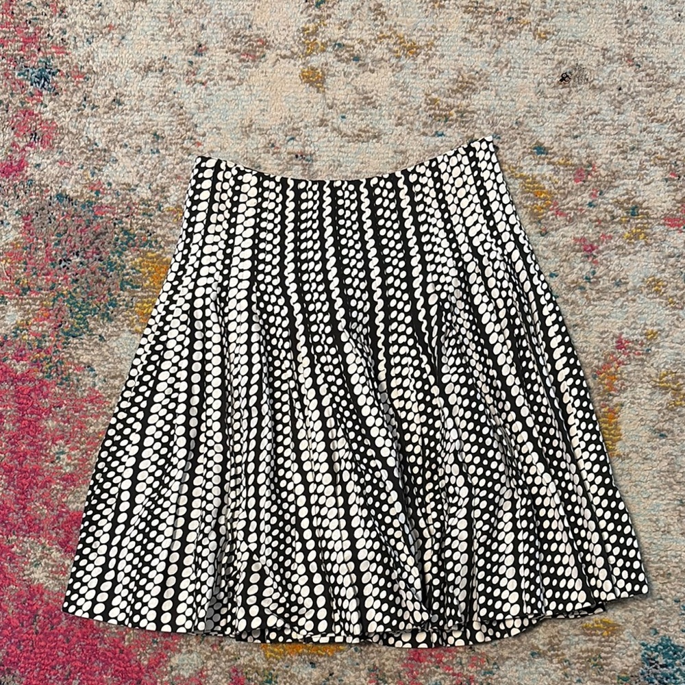 Club Monaco Black and White Pleated A-Line Skirt - Picture 1 of 4